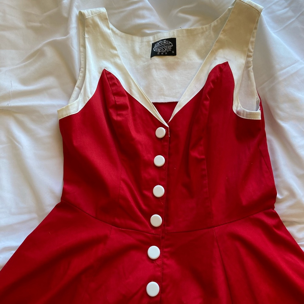 Elegant Red Sleeveless Dress